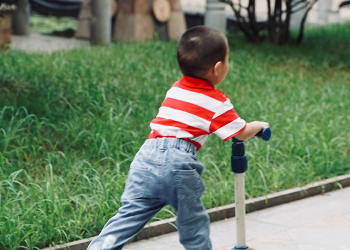 子供用キックケーター