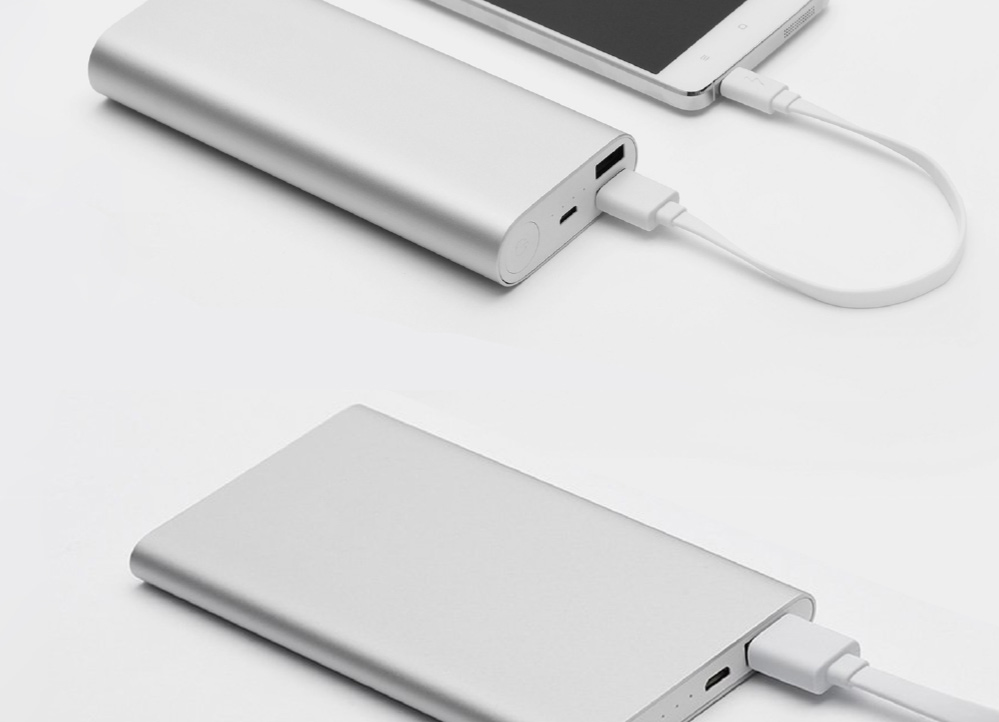 WiFi搭載モバイル充電器